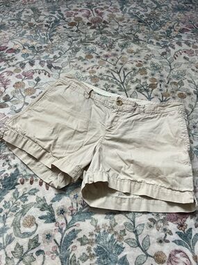 Old Navy Cream Khaki Shorts